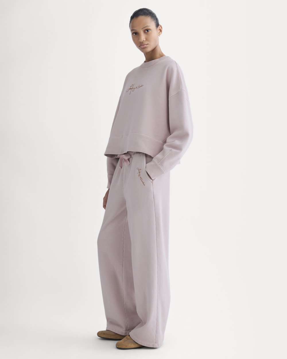 Everlane x The Laufey Foundation Cropped Sweatshirt | Burnished Lilac