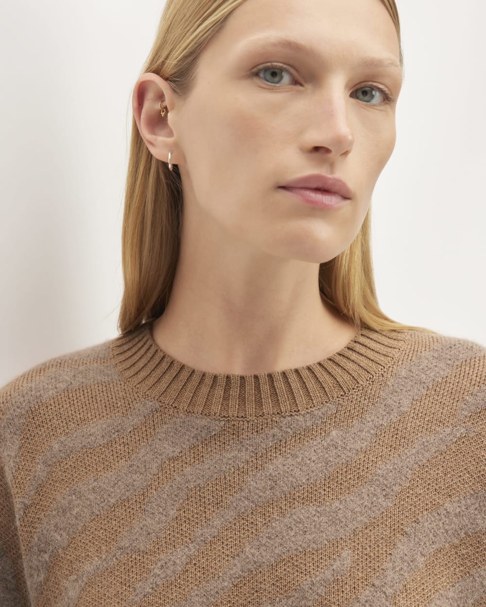 The Alpaca Tiger Jacquard Crewneck | Camel / Medium Brown