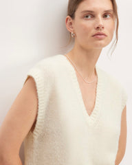The Alpaca V-Neck Vest | Snow