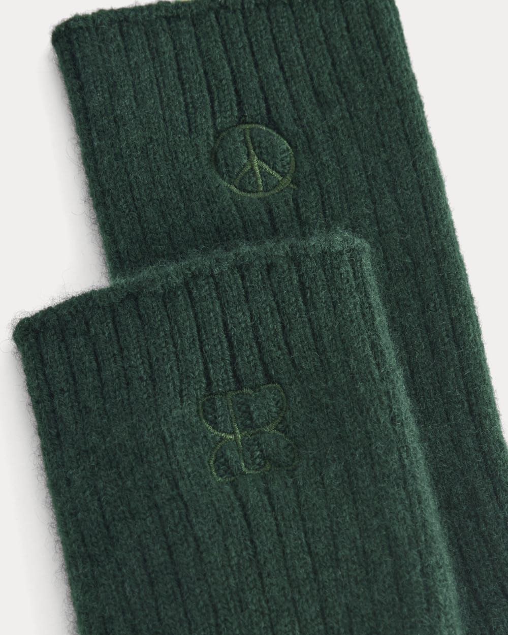 Everlane x Peace & Quiet Cashmere Socks | Pine