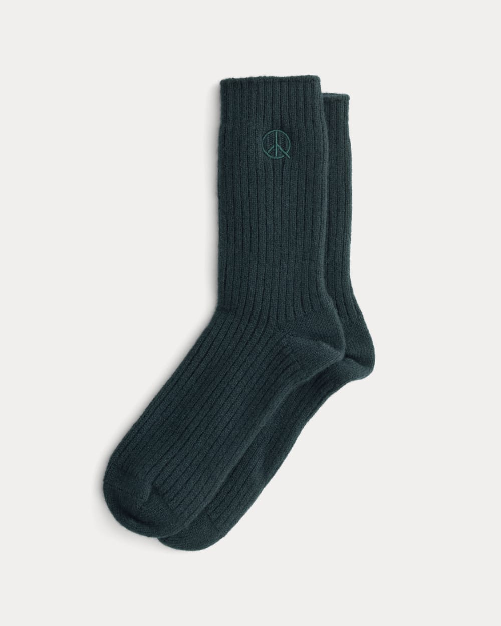 Everlane x Peace & Quiet Cashmere Socks | Pine