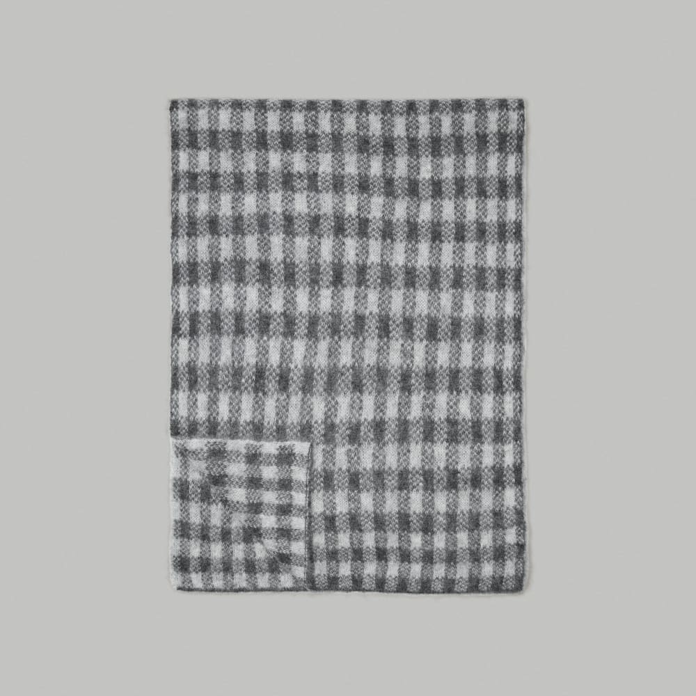 The Alpaca Patterned Scarf | Light Heather Grey / Dark Charcoal Buffalo Check