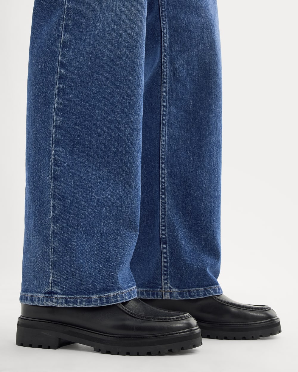 Leather Lug Chukka | Black